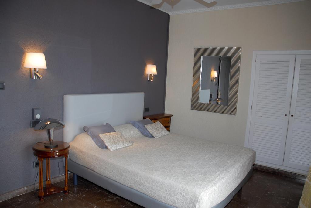Hotel Grifeu Llança Zewnętrze zdjęcie